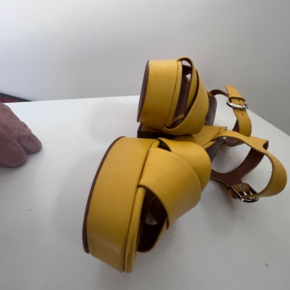 KATE SPADE GRACE PLATFORM SANDALS -7.5 (CLOSING CLOSET - MUST SELL BY MONDAY) - Picture 6 of 9